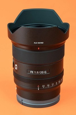 Sony FE 20mm f/1.8 G Ultra Wide Angle Lens - Excellent Condition NO Box