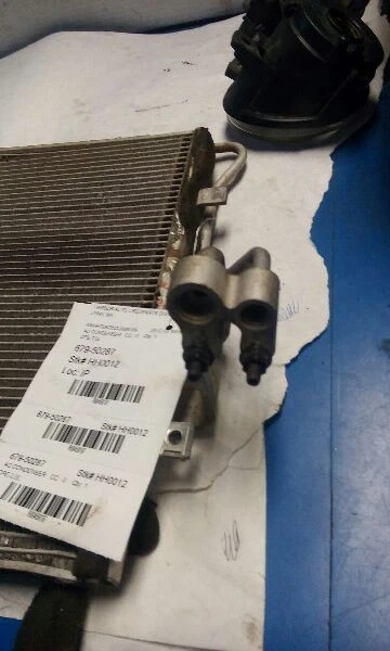 09-12 Hyundai Genesis Coupe AC Condenser - Image 2 of 4