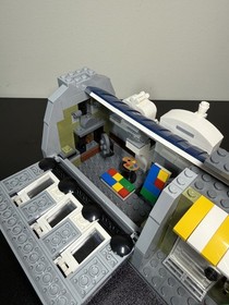 LEGO 10243 Parisian Restaurant Incomplete Missing Pieces No Minifigures