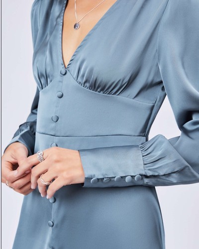 Cider Womens Blue Solid Woven V Neck Buckle Up Maxi Dress Long Sleeve Size S NWT - Picture 3 of 10