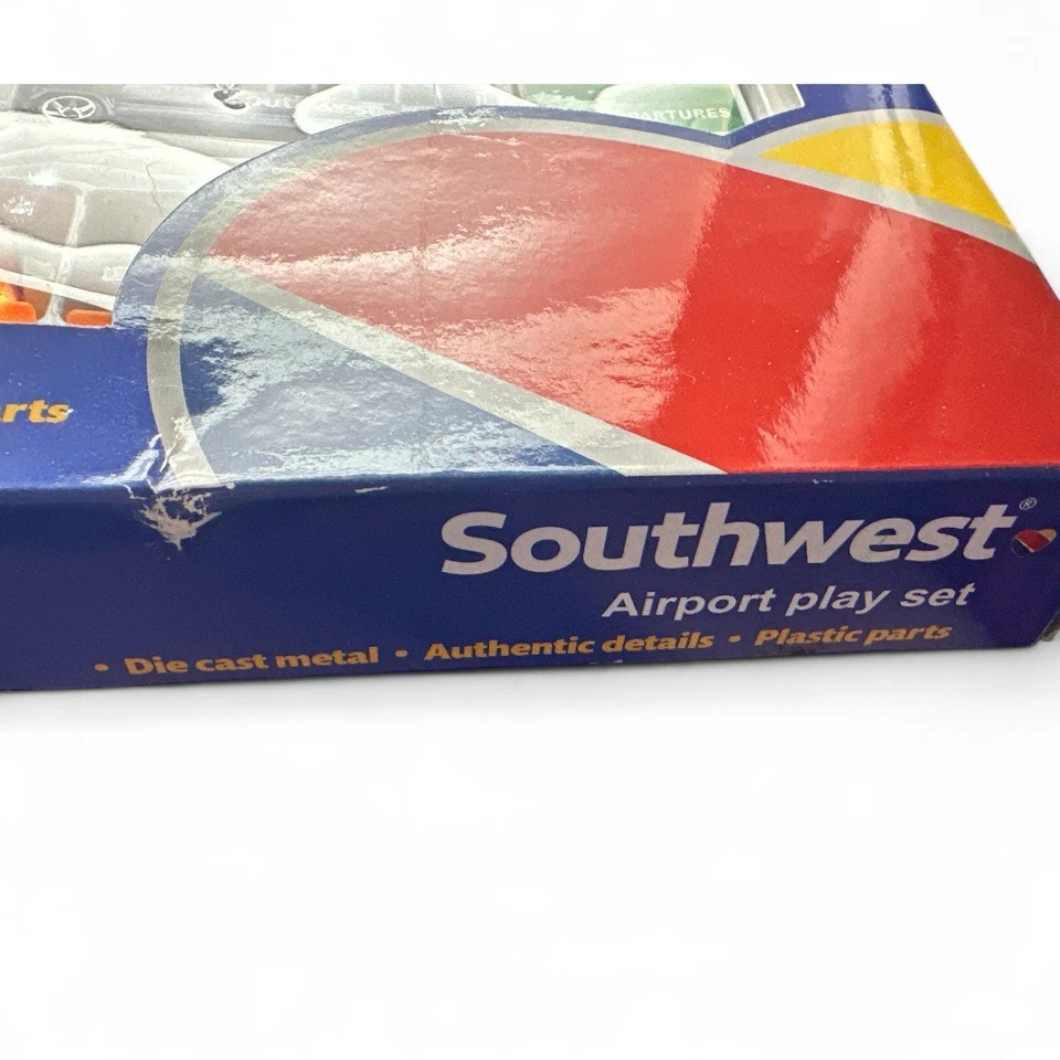 Juego Southwest Airport piezas de metal fundido a presión y plástico nuevo en caja Daron Authe Foto 3 de 3