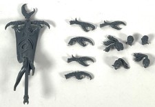 Warhammer 40K Chaos Daemons of Slaanesh Daemonettes Bits Lot W/ Banner AOS