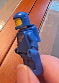 LEGO vintage Classic Space Dart 1 set (6824-1)  Classic Blue Spaceman. Pristine.