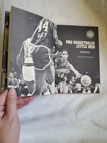 Pro Basketball's Little Men by Ray Hill (HC, 1974) Nate Archibald VG - Picture 4 of 17