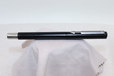 1999 IIN Date Code Parker Vector Fountain Pen Black