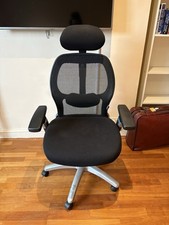 Staples Aero Plus Ergonomic Mesh Office Chair - Black