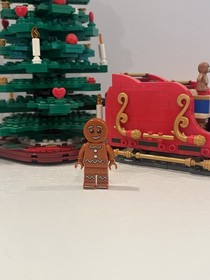 LEGO Seasonal: Gingerbread Man (5005156) Minifigure Retired Limited Ed Holiday