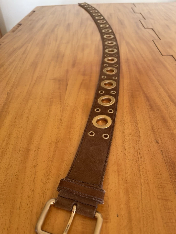 Cinturón Prada Ojal Marrón Suede/Latón Talla 32 Hecho en Italia V. Buen Estado Foto 3 de 4