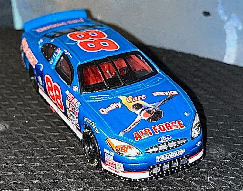 1/64 2000 ACTION #88 FORD QUALITY CARE AIR FORCE DALE JARRETT TAURUS