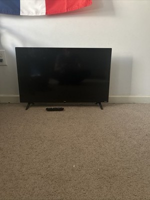 Roku Tv With Remote (28  By 16 And A Half Inches Tall) In Perfect Condition