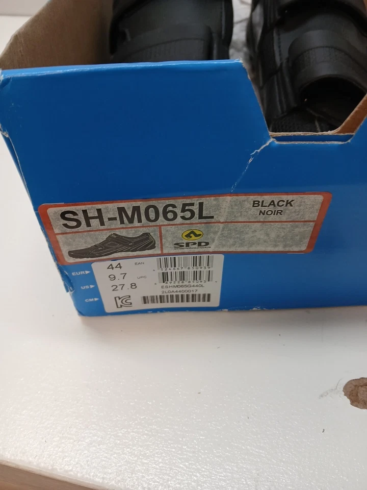 Shimano SH-XC702 Men's Mountain Bike Shoes - Black, Size 44 - Image 2 of 4