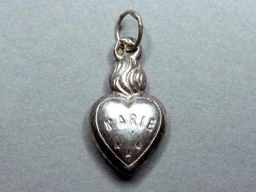 Jesus and Mary, Sacred Heart. Antique Religious Silver Pendant. Little Medal. - Picture 6 of 7