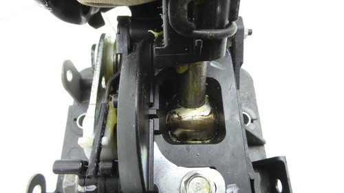 2010 Subaru Legacy MK5 BR 2.0 DIESEL 6 Speed Manual Gear Selector Shifter - Picture 10 of 12