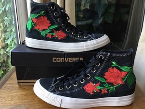 red rose converse