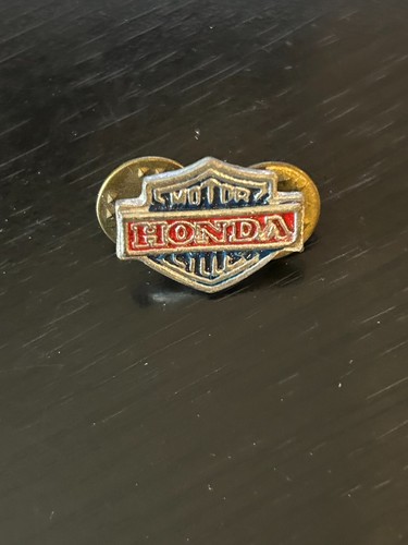 Vintage Sammlerstück Honda Motorräder Metall Pinback Revers Pin Mütze Pin - Bild 1 von 2