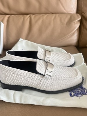 Burberry Women s White Embossed Leather Loafers Silver Buckle Shoes US 8.5 New