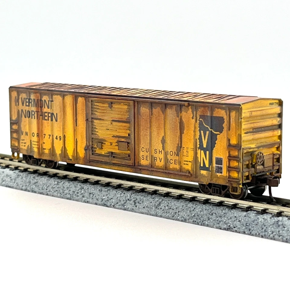 Atlas N Scale Vermont Northern FMC 5077 Boxcar Custom Weathered VNOR 7749 - Image 2 of 4