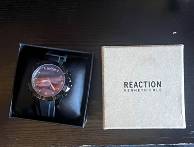 Kenneth Cole Reaction Quartz Analog Black Dial Watch Rubber Strap w/ Box