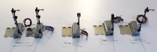 H0 Märklin Bundle with Various  Shape, light, track blocking signals