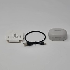 Bose QuietComfort True Wireless Noise Cancelling In Ear Earbuds White Smoke