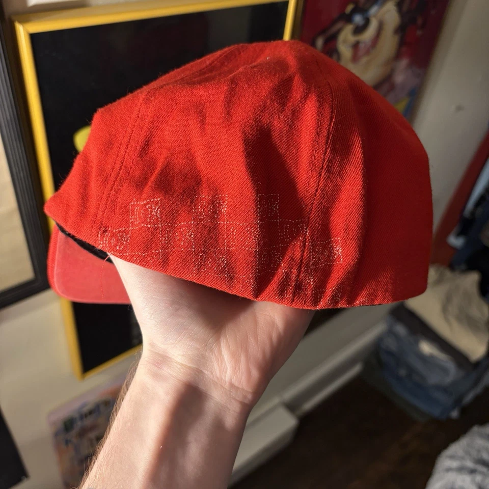 90 年代后期 DC 鞋 Flex Fit Fit AOP 帽子 — 第 2/3 张图片