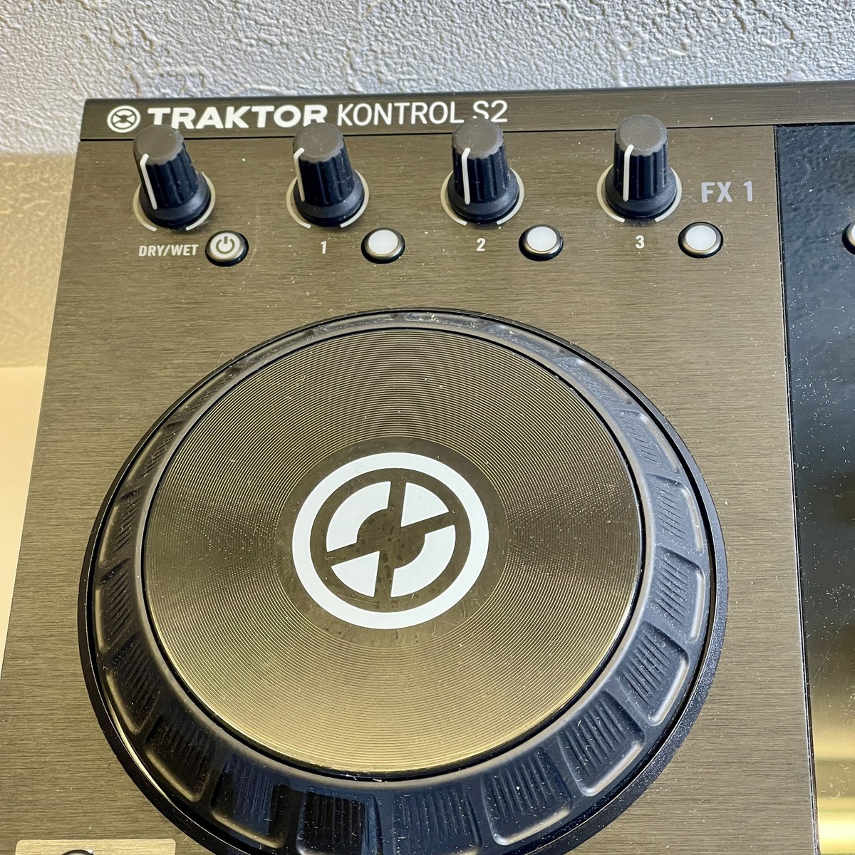 【最終値下げ】TRAKTOR KONTROL S2 DJコントローラー Amazon.co.jp: NATIVE INSTRUMENTS ネイティブインストゥル