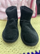 Koolaburra By UGG Brand Black Suede Leather Sherpa Lined Pull On Boots Size 7