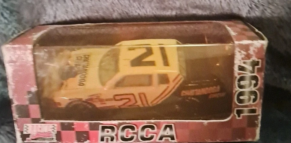 Racing Collectables RCCA 1994 #21 David Pearson 1985 Monte Carlo 1 Of 16,128 - Image 2 of 4