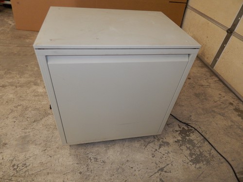 RESONANCE RESEARCH MODEL MHU TEST CABINET- FOR VARIAN UNITY? (#4000) - 第 8/8 張圖片