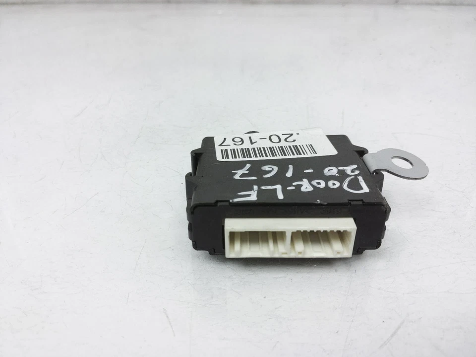 Módulo de control de espejos retrovisores Lexus Rc350 2015 89430-24040 Foto 3 de 4