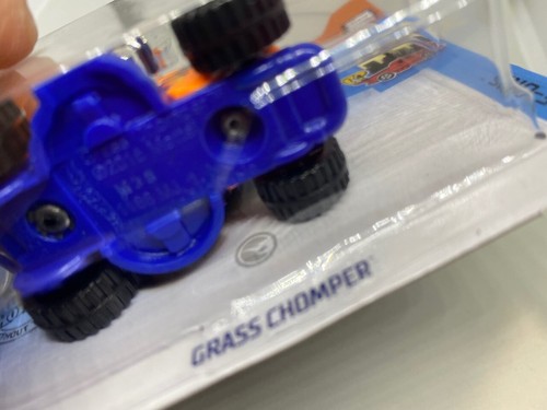 HOTWHEELS 1:64 GRASS CHOMPER TH 2020 HW RIDE-ONS - Imagen 2 de 3