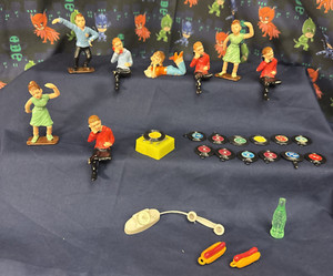 Rare Vintage Lot of 25 Cake Topper 3” Figures & Gumball Prizes Made In Hong Kong