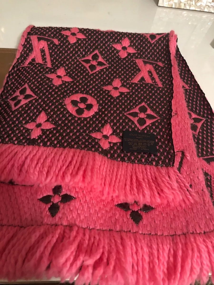 100% Authentic Louis Vuitton Logomania Scarf MONOGRAM pink