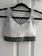 Women’s Nike Dry Fit Cross Back Strap Sports Bra Small