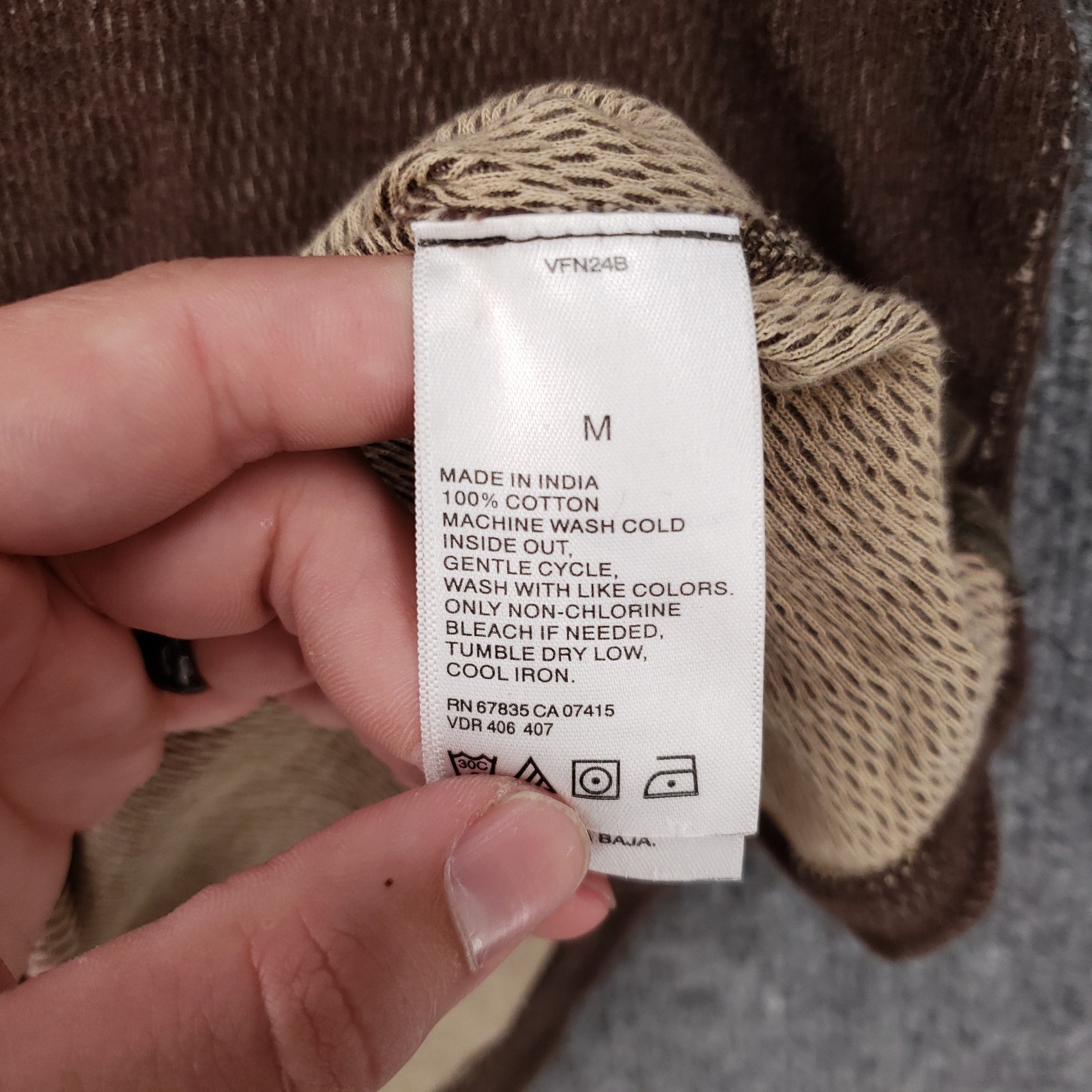 VINTAGE Nautica Jeans Co T Shirt Mens M Medium Brown Long Sleeve Crew Neck Y2K