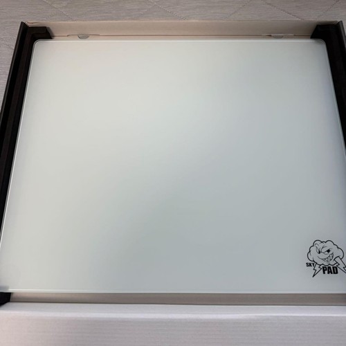 Tapis de souris gaming SkyPAD 2.0 XL en verre blanc avec logo 450 × 370 mm F/S - Photo 2/3