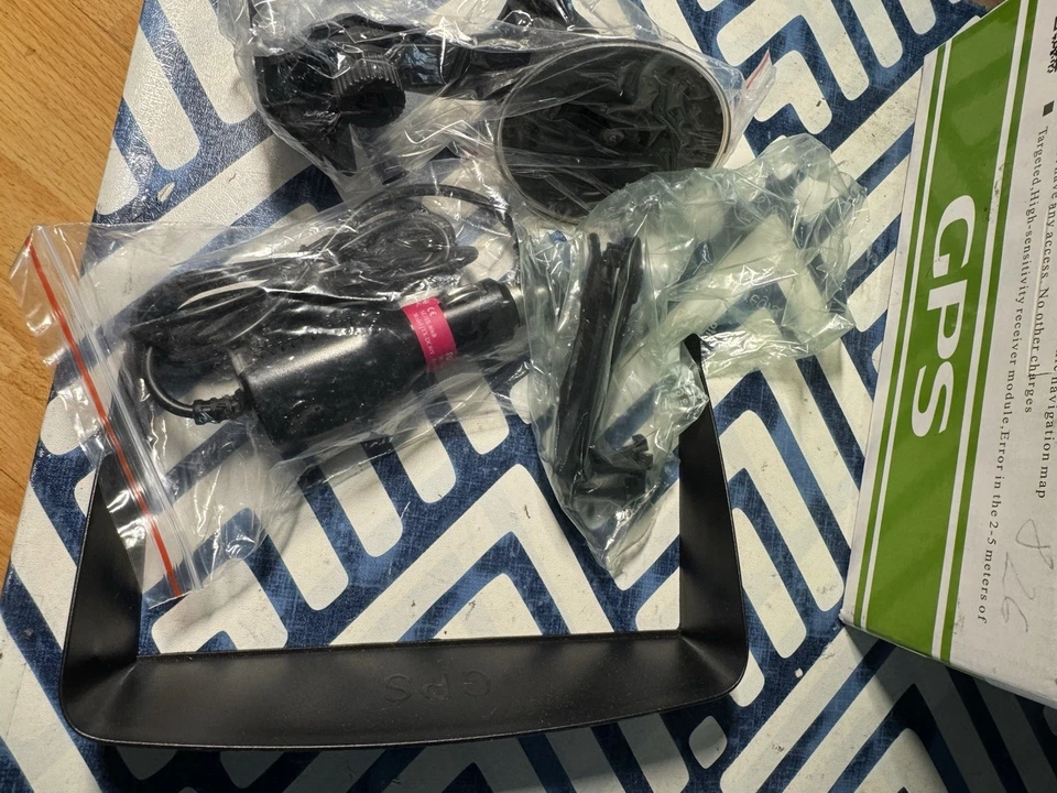 XGODY 826 7'' Car Truck GPS Navigation USA+Canada+Mexico Maps - Image 3 of 4