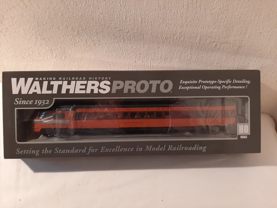WALTHERS HO voiture passager Skytop Milwaukee Hiawatha  920-9098  - NEUF - Photo 2/4
