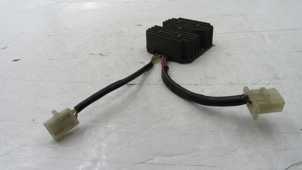 Honda CM400T 1980 OEM regulador de voltaje rectificador Foto 2 de 4