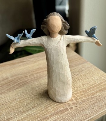 Willow Tree Figurine / Happiness / Susan Lordi /2004