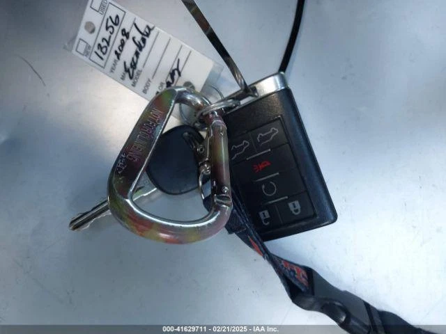 Used Air Cleaner Assembly fits: 2008 Cadillac Escalade 8.1 Grade A Foto 2 de 4