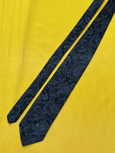 Authentic CHRISTIAN DIOR Paisley Design On Navy Blue Polyester Silk Necktie Tie - Picture 6 of 13