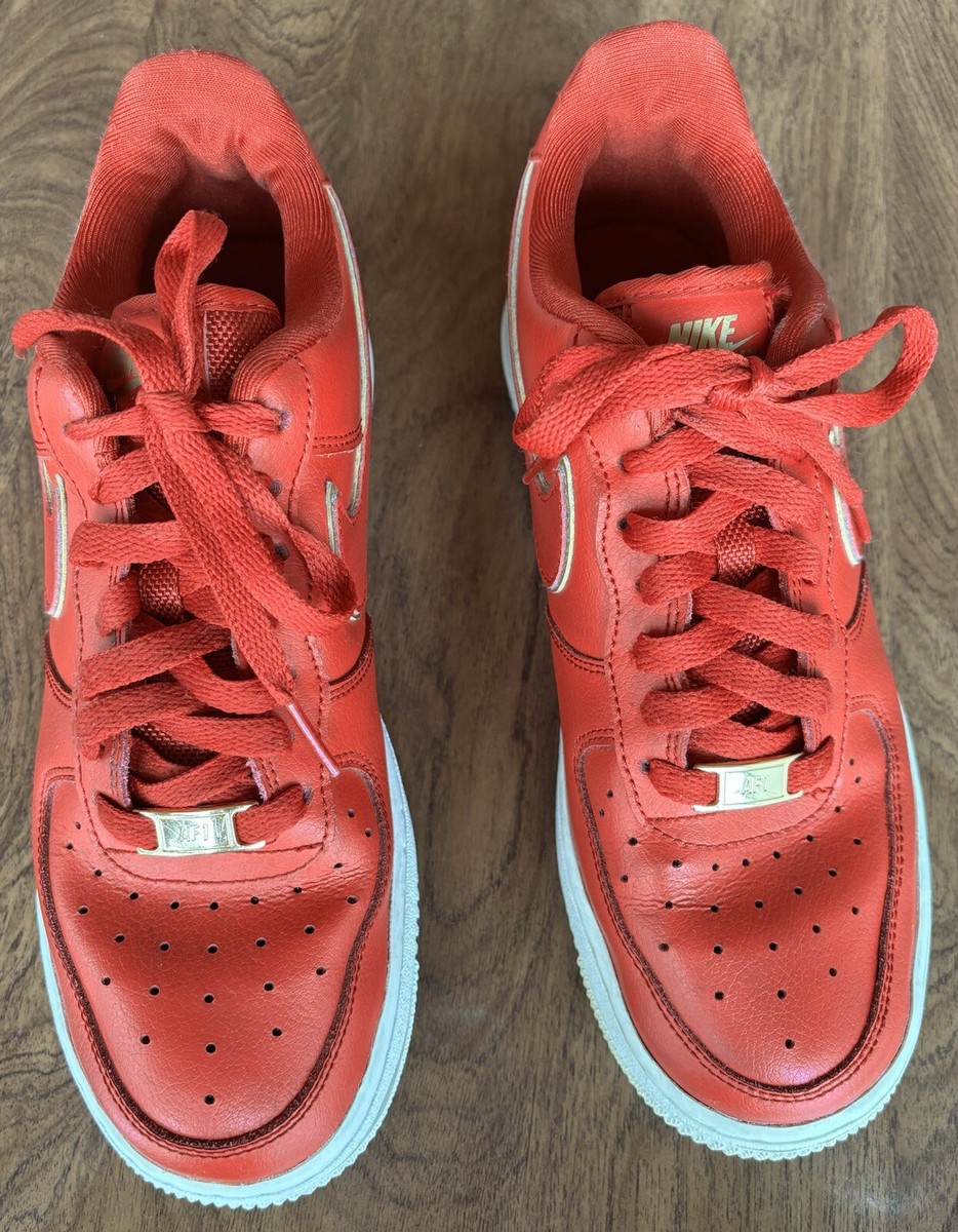 Nike Air Force 1 Low Red Gold Swoosh 2019 Size 8 Women's AO2132