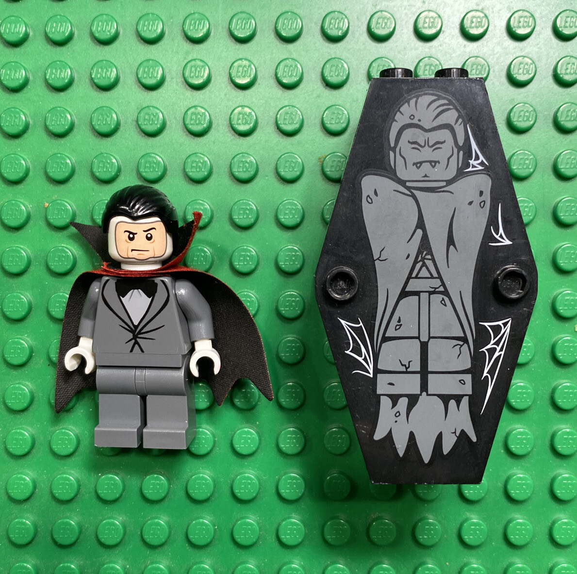 LEGO Scooby Doo Vampire Bob Oakley Minifigure Halloween 75904