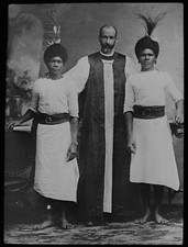 BISHOP OF NEW GUINEA WITH CATECHISTS C1907 OLD PHOTO Magic Lantern Slide