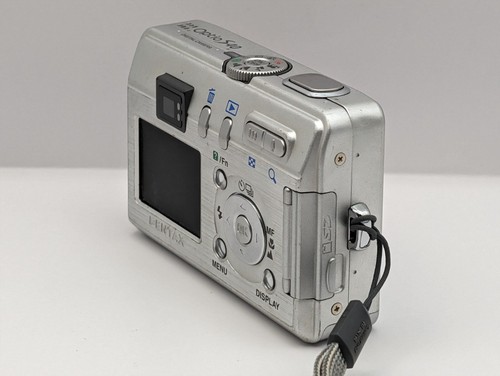 Pentax Optio S40 Working - Picture 9 of 11