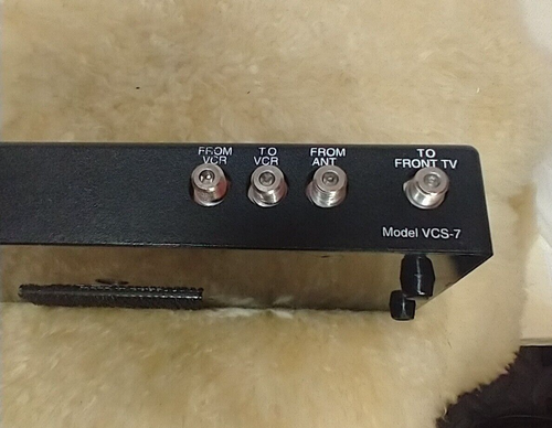 MODULADOR MAGNADYNE COMPUESTO CON CONECTORES RCA SELECTOR DE CANALES CON 5 PUERTOS - Imagen 10 de 12