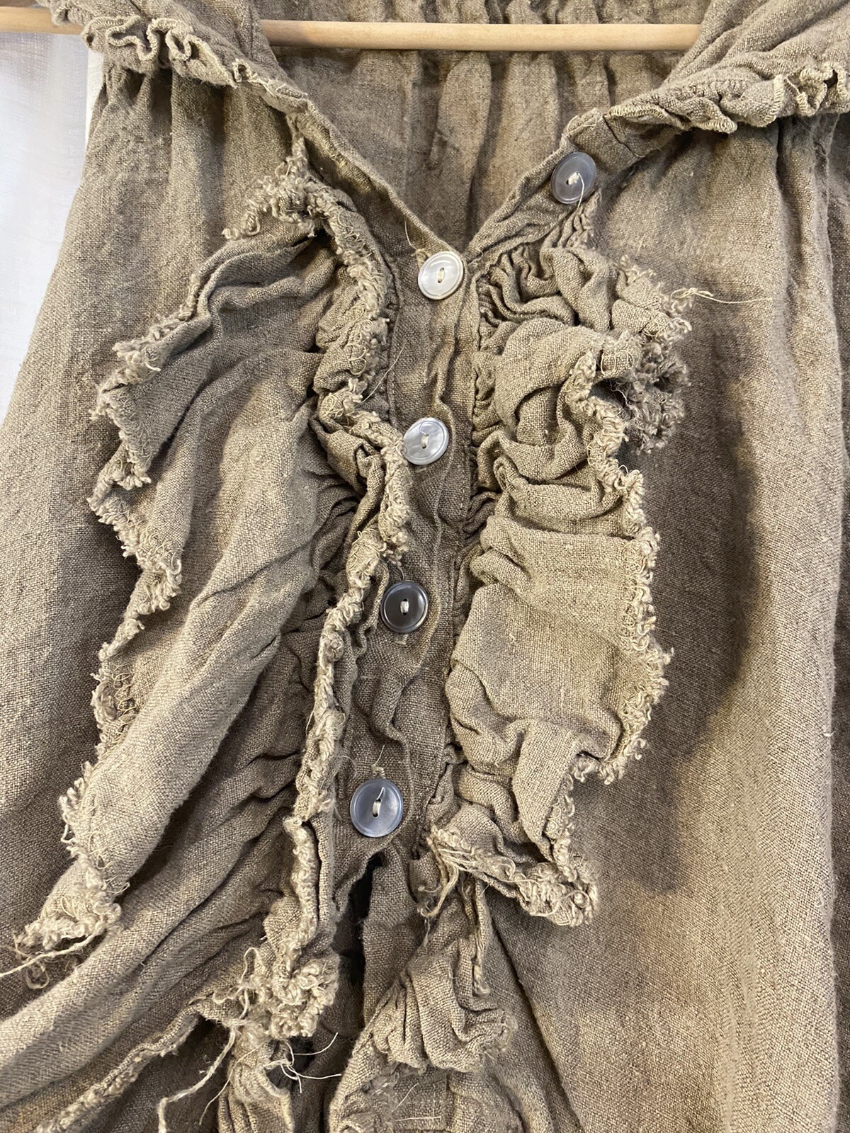 Magnolia Pearl Ms. Peaches Ruffle Vest In Flax Falak Tayyeb Platinum