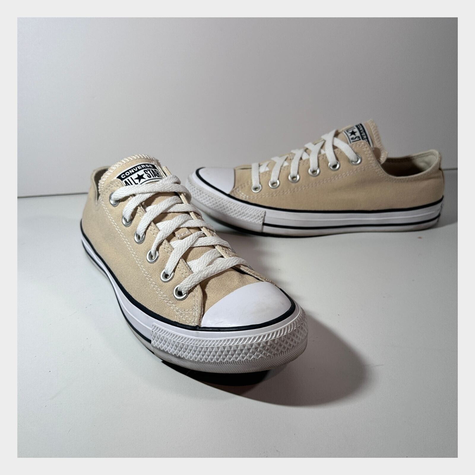 Converse All Star Low-Top Canvas Sneaker Women Sz 9.5 Sports Athletic Basketball