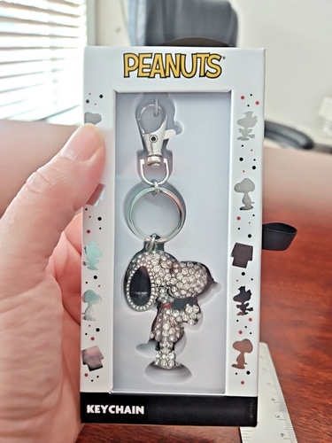 NEW Snoopy Peanuts Pave 3D Crystal Rhinestone Keychain/Bag Charm